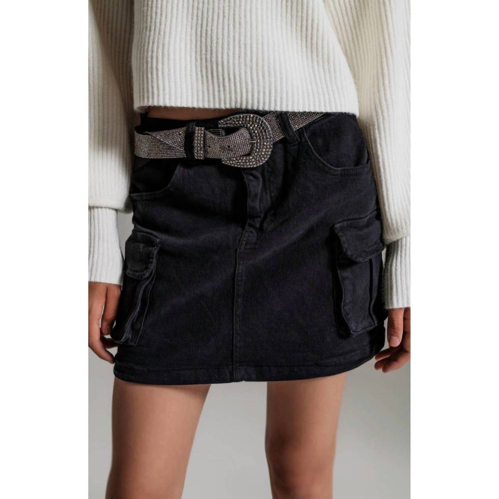 NEW Q2 cargo mini skirt in white